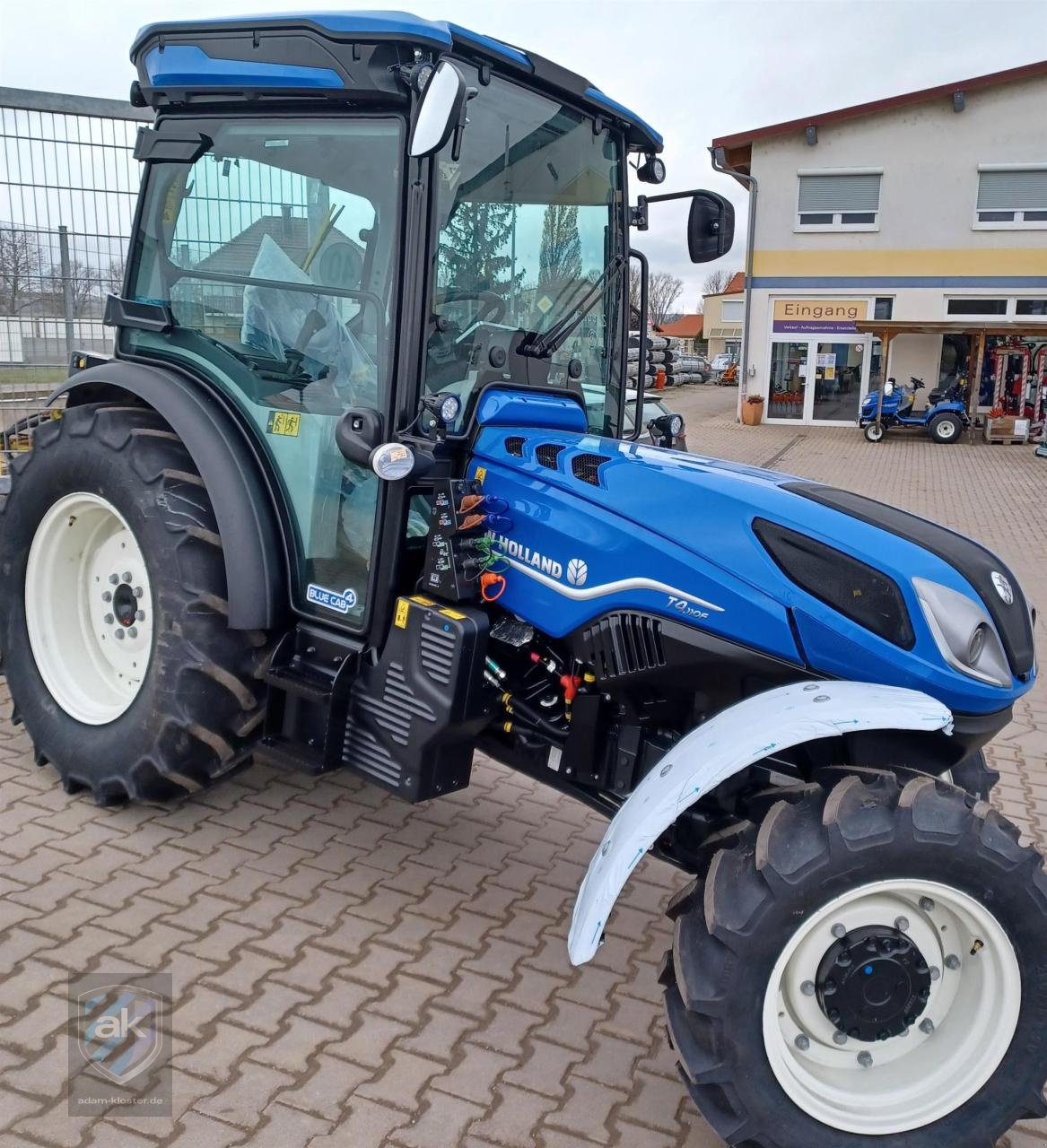 Obstbautraktor Türe ait New Holland T4.110FCABSTAGEV, Neumaschine içinde Mörstadt (resim 3)