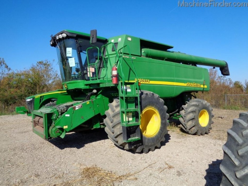 Oldtimer-Mähdrescher des Typs John Deere 9760 STS, Neumaschine in Путрівка (Bild 2)