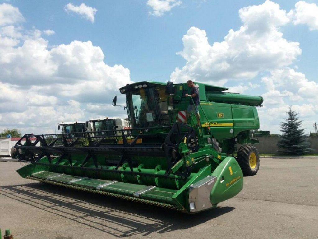 Oldtimer-Mähdrescher typu John Deere 9880 STS, Gebrauchtmaschine w Київ (Zdjęcie 3)