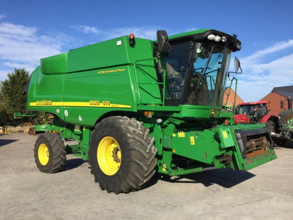 Oldtimer-Mähdrescher a típus John Deere 9880i STS, Neumaschine ekkor: Рівне (Kép 3)