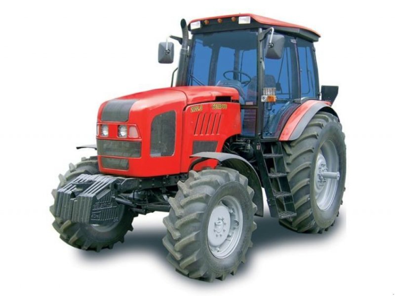 Oldtimer-Traktor of the type Belarus Беларус 2022, Neumaschine in Львів