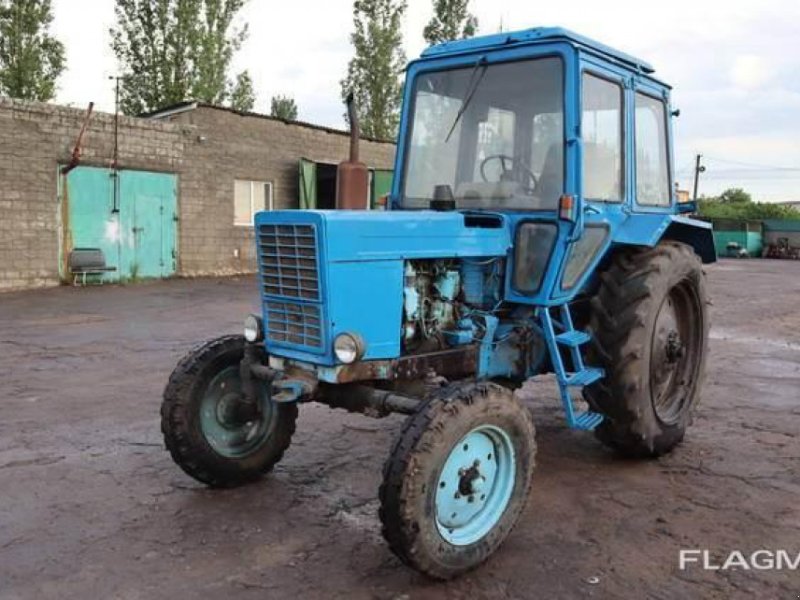 Oldtimer-Traktor of the type Belarus Беларус-80, Neumaschine in Херсон (Picture 1)