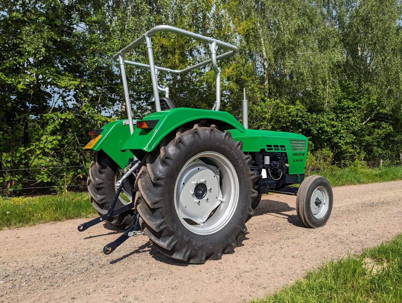 Oldtimer-Traktor Türe ait Deutz 4006, Gebrauchtmaschine içinde Fleringen (resim 2)