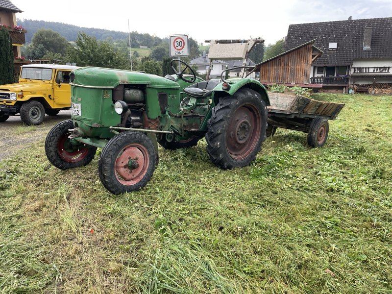 Oldtimer-Traktor des Typs Deutz D25, Gebrauchtmaschine in münchweier (Bild 1)