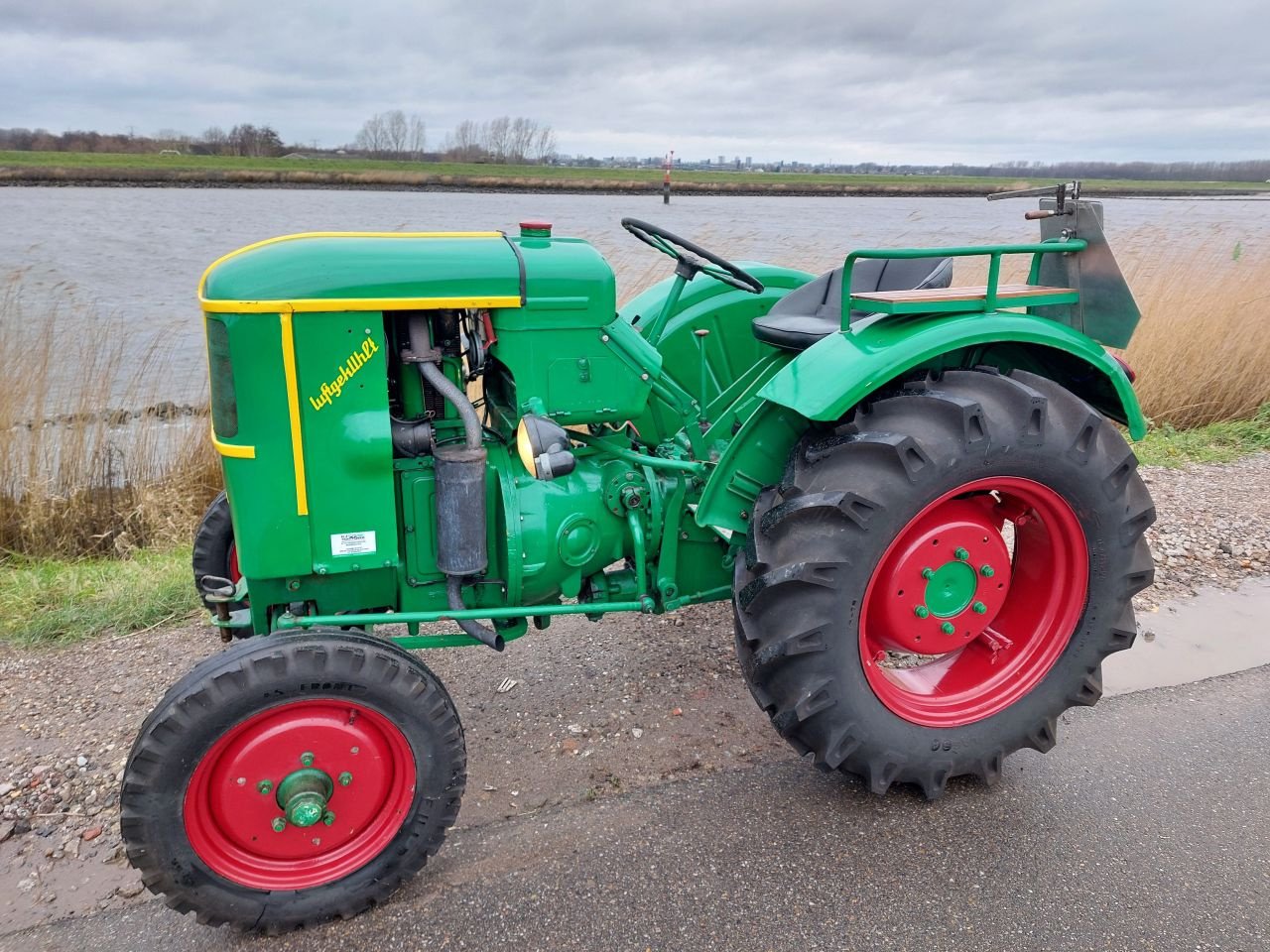 Oldtimer-Traktor van het type Deutz F1L514, Gebrauchtmaschine in Ouderkerk aan den IJssel (Foto 1)