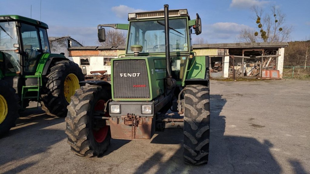 Oldtimer-Traktor of the type Fendt Favorit 612 LS, Neumaschine in Золочів (Picture 13)