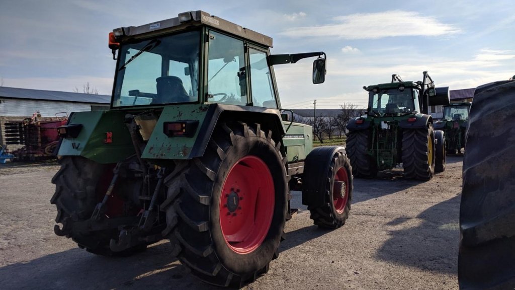 Oldtimer-Traktor Türe ait Fendt Favorit 612 LS, Neumaschine içinde Золочів (resim 10)