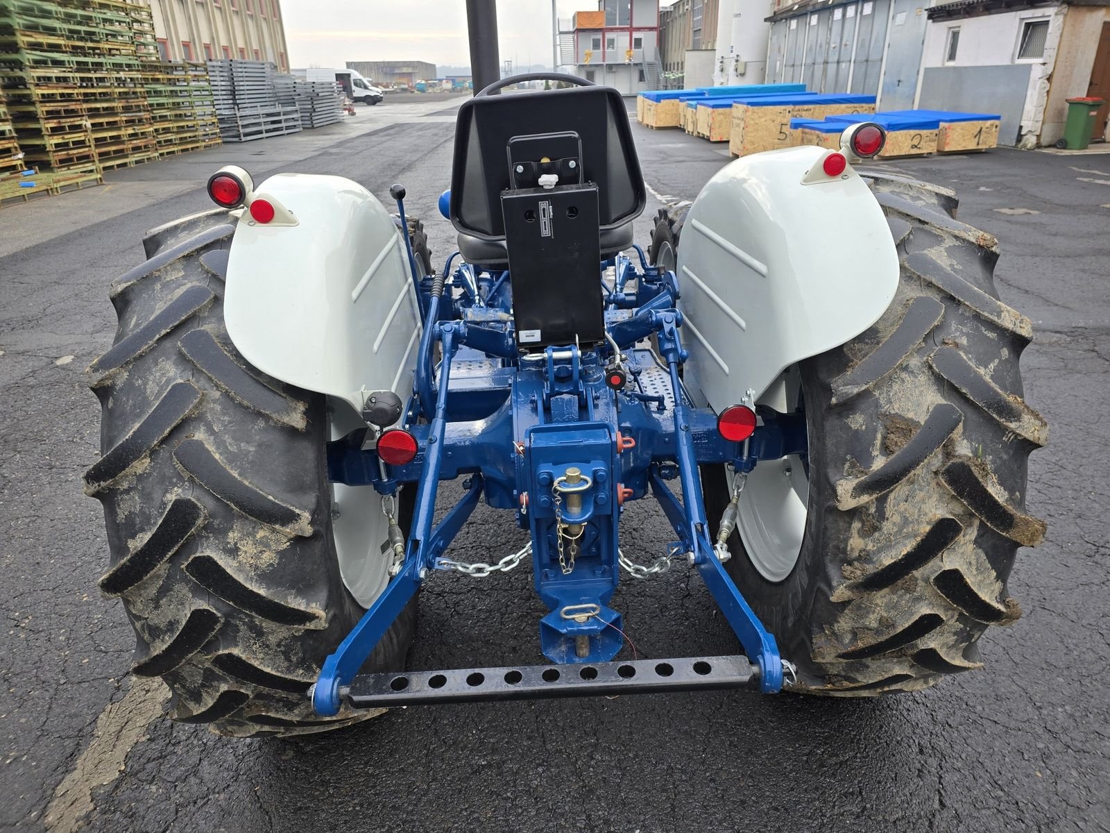 Oldtimer-Traktor van het type Ford 3000, Gebrauchtmaschine in Gabersdorf (Foto 4)