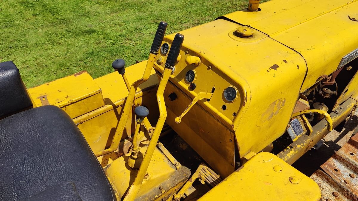 Oldtimer-Traktor des Typs GS International IHC Raupenschlepper, Gebrauchtmaschine in NATTERNBACH (Bild 15)