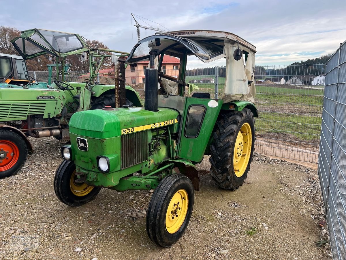 Oldtimer-Traktor typu John Deere 830, Gebrauchtmaschine w Erlbach (Zdjęcie 2)