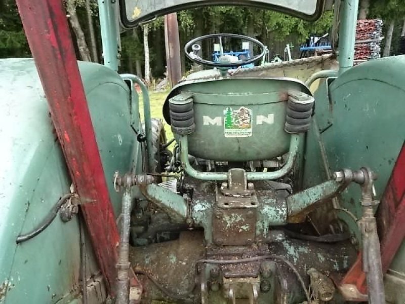 Oldtimer-Traktor от тип MAN 4 P 1 - Allrad 35 PS 29 KW- Allradtraktor mit Verdeck, Gebrauchtmaschine в Neureichenau (Снимка 24)