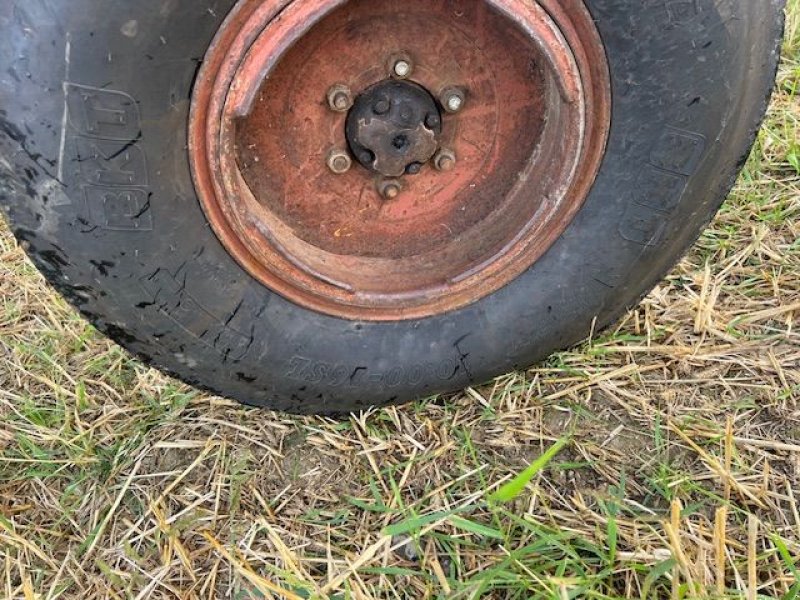 Oldtimer-Traktor of the type Massey Ferguson 1100, Gebrauchtmaschine in NATTERNBACH (Picture 11)