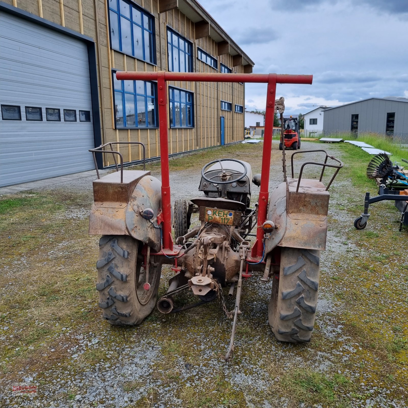 Oldtimer-Traktor typu Massey Ferguson TE-D 225, Gebrauchtmaschine w Rottenburg a.d. Laaber (Zdjęcie 3)