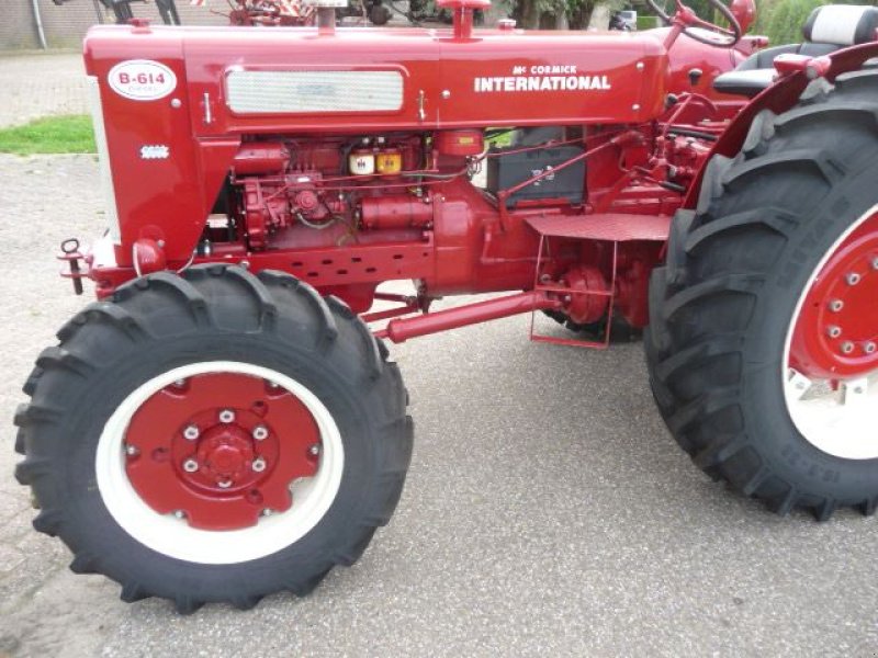 Oldtimer-Traktor типа McCormick b 614, Gebrauchtmaschine в Oirschot (Фотография 8)