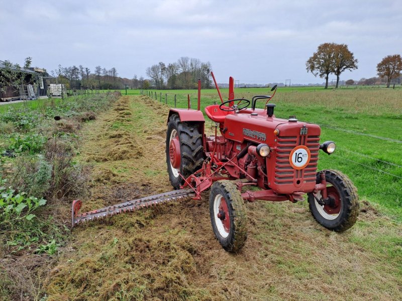 Oldtimer-Traktor of the type McCormick D- 320, Gebrauchtmaschine in Wierden (Picture 1)