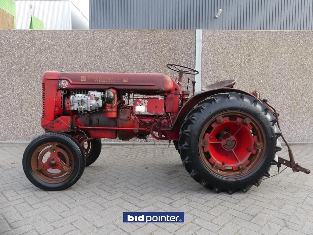 Oldtimer-Traktor Türe ait McCormick Super FCD Vineyard, Gebrauchtmaschine içinde Deurne (resim 2)