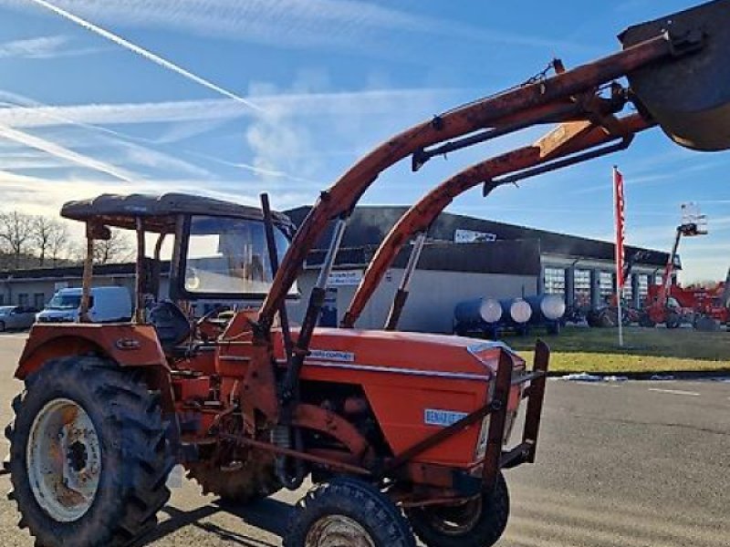 Oldtimer-Traktor del tipo Renault 88, Gebrauchtmaschine en Bitburg-Flugplatz (Imagen 1)