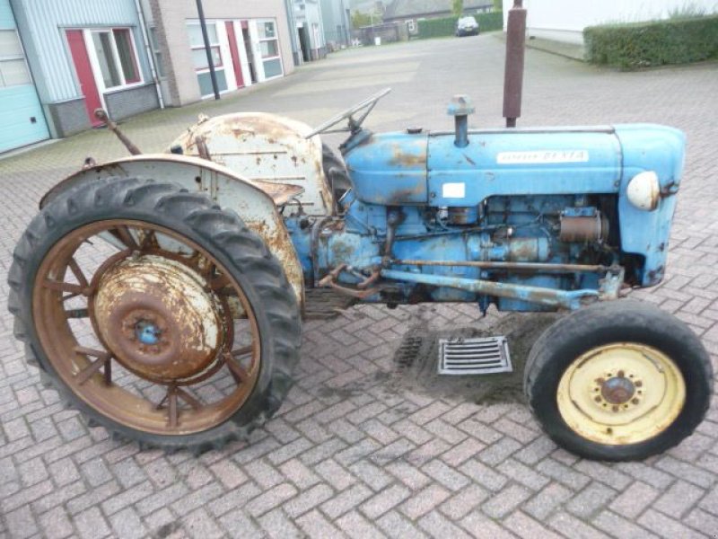 Oldtimer-Traktor типа Sonstige Fordson DEXTA, Gebrauchtmaschine в Oirschot (Фотография 1)