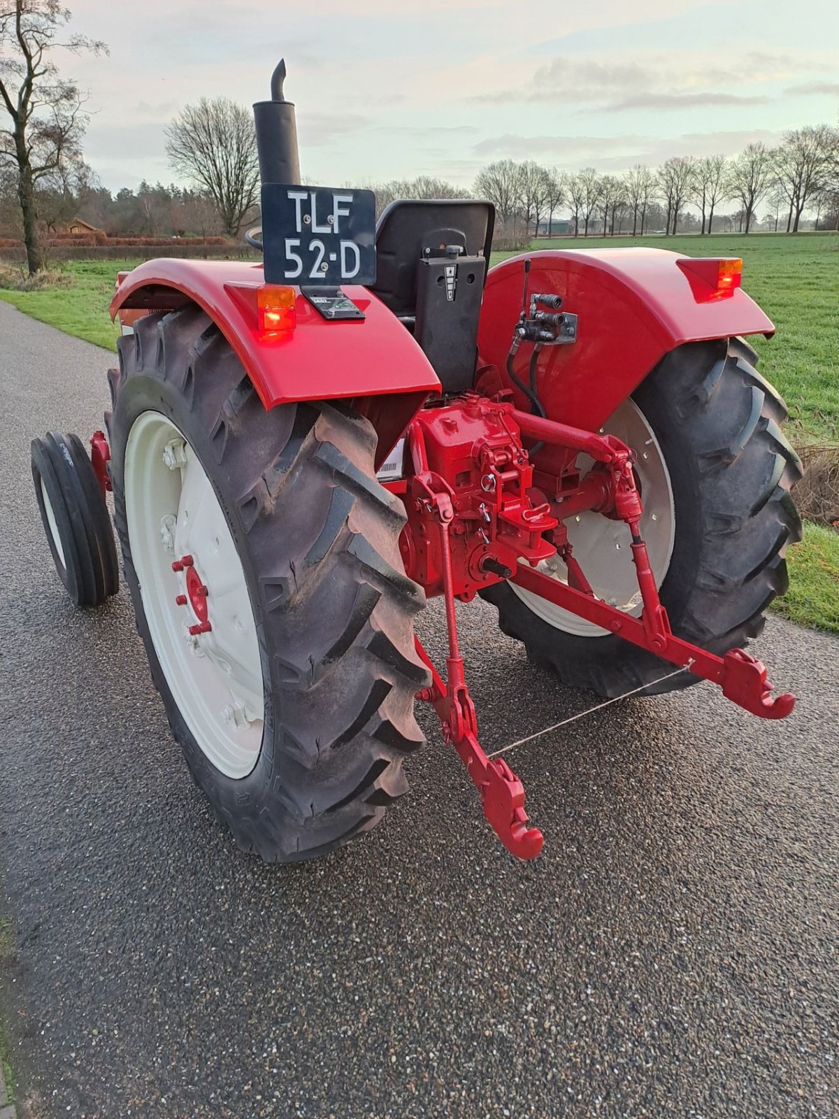 Oldtimer-Traktor typu Sonstige International IHC 423, Gebrauchtmaschine v Wierden (Obrázok 4)