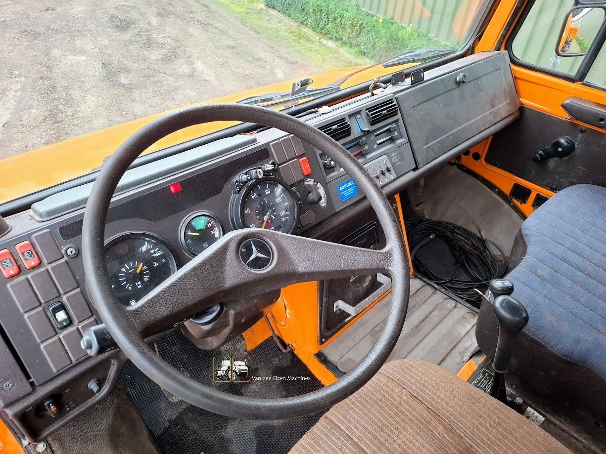 Oldtimer-Traktor типа Sonstige Mercedes Benz Unimog 1750, Gebrauchtmaschine в Odiliapeel (Фотография 11)