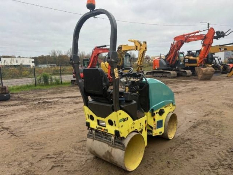 Packer & Walze du type Ammann ARX 12, Gebrauchtmaschine en MOL (Photo 2)