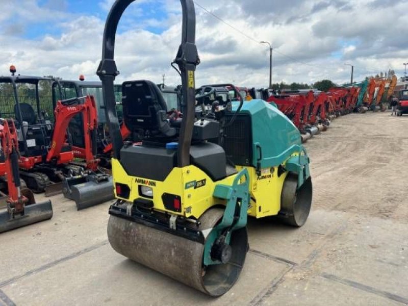 Packer & Walze du type Ammann ARX 26, Gebrauchtmaschine en MOL (Photo 3)