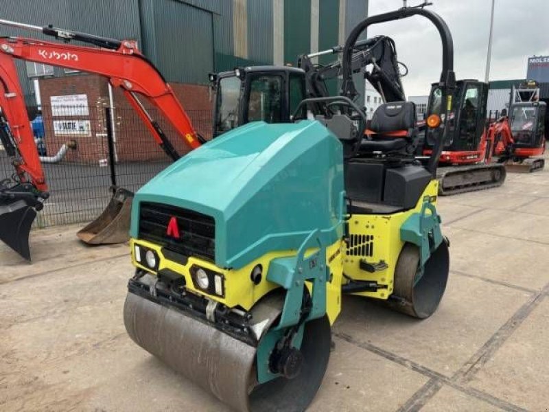 Packer & Walze du type Ammann ARX 26, Gebrauchtmaschine en MOL (Photo 5)