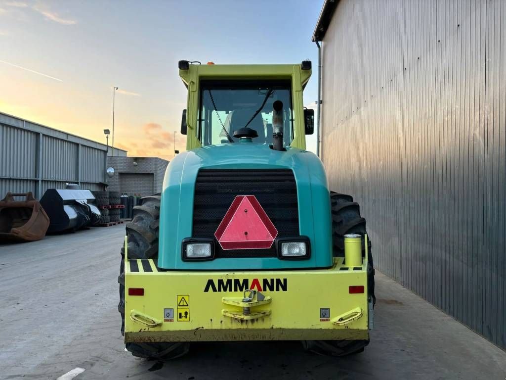 Packer & Walze des Typs Ammann ASC 110 HD, Gebrauchtmaschine in Venlo (Bild 11)