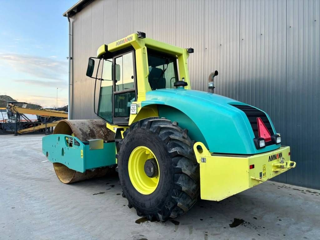 Packer & Walze du type Ammann ASC110 HD, Gebrauchtmaschine en Venlo (Photo 2)