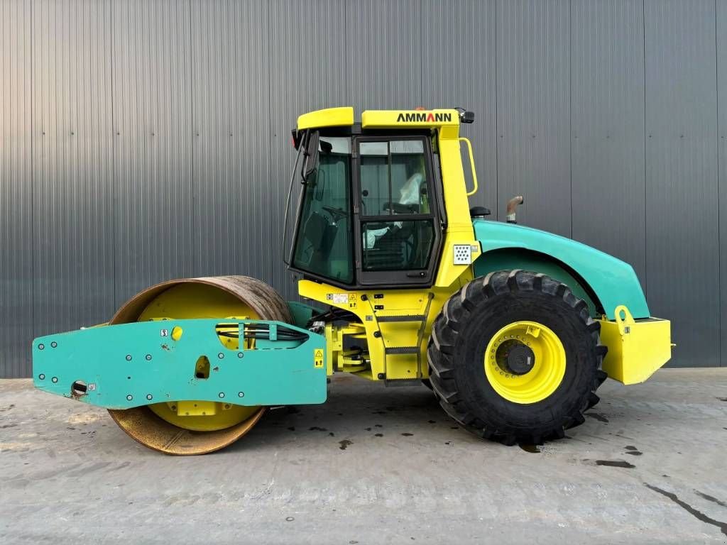 Packer & Walze du type Ammann ASC110 HD, Gebrauchtmaschine en Venlo (Photo 5)