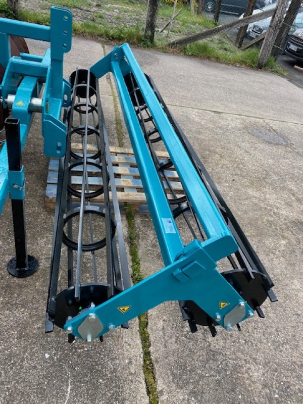 Packer & Walze del tipo BM Maschinenbau Dachringwalze/ V-ring roller/ roleau a profil en V in Sonderbreite für Weingut/ Weinanbau, Neumaschine en Sendenhorst (Imagen 3)