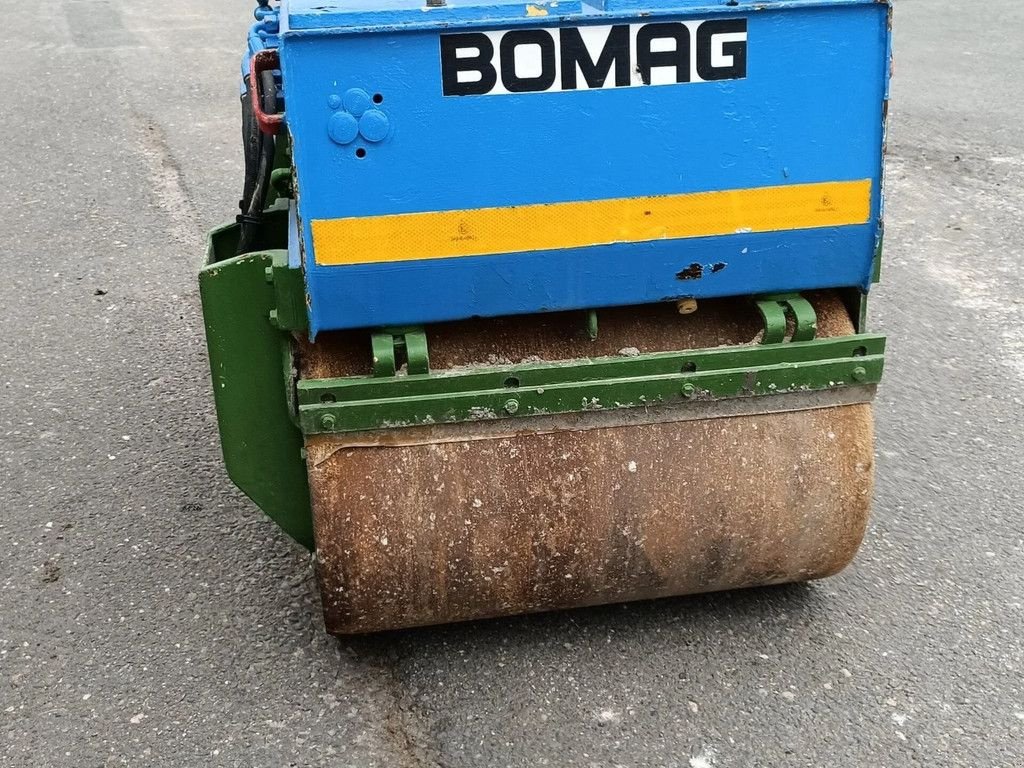 Packer & Walze des Typs Bomag -, Gebrauchtmaschine in Groningen (Bild 11)