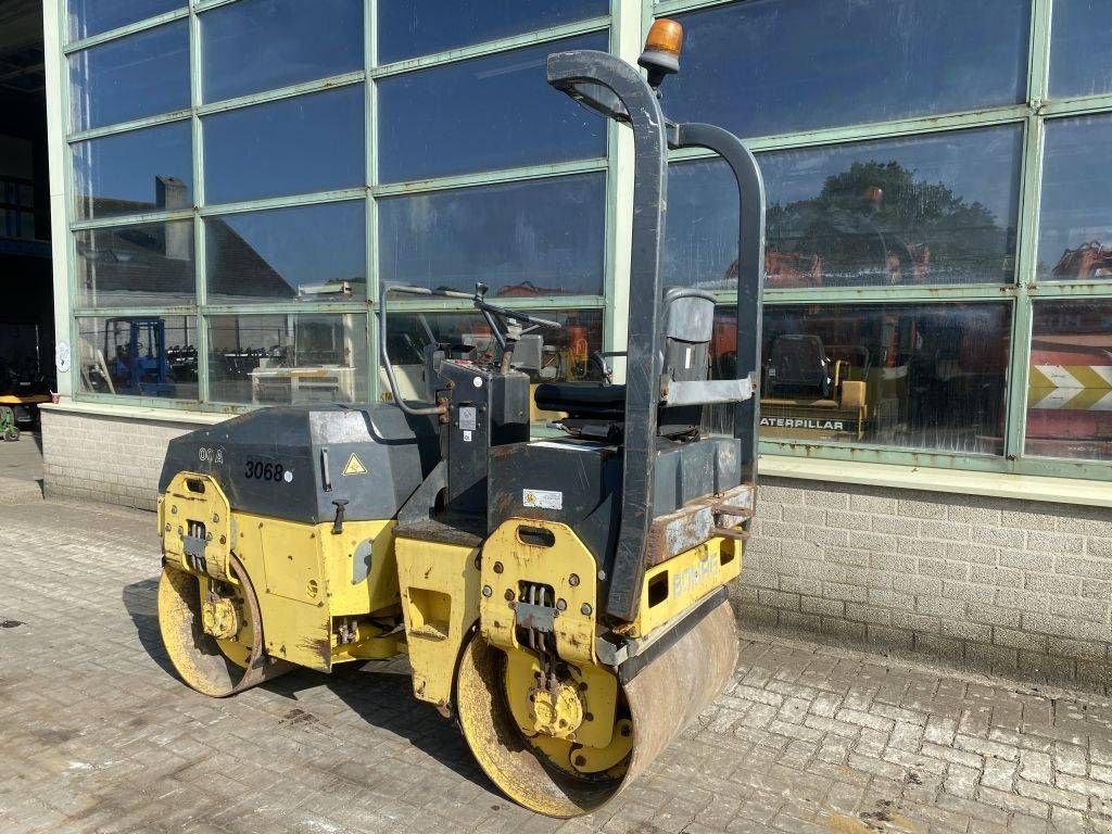 Packer & Walze del tipo Bomag BW 100 AD-3, Gebrauchtmaschine In Roosendaal (Immagine 7)