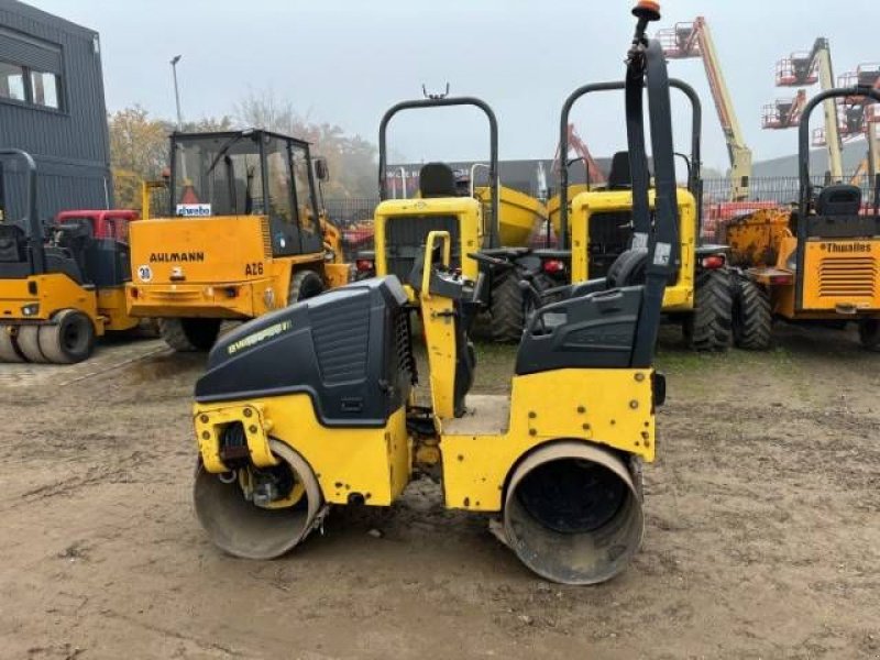 Packer & Walze van het type Bomag BW 100, Gebrauchtmaschine in MOL (Foto 1)