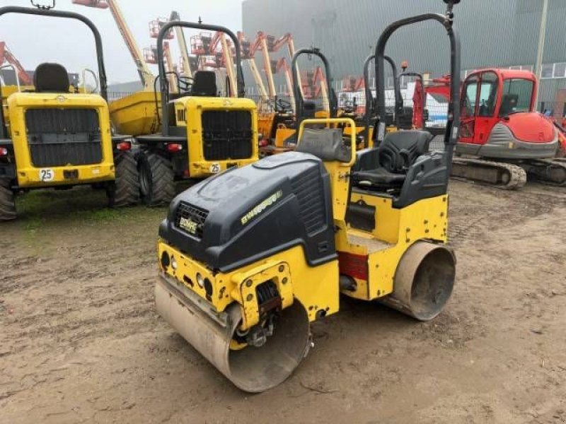 Packer & Walze van het type Bomag BW 100, Gebrauchtmaschine in MOL (Foto 2)