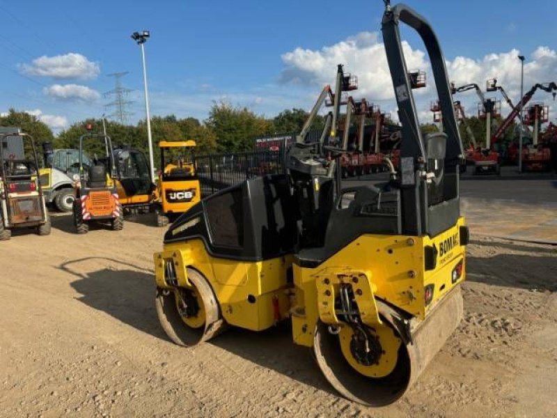 Packer & Walze del tipo Bomag BW 120 AD-5, Gebrauchtmaschine en MOL (Imagen 2)