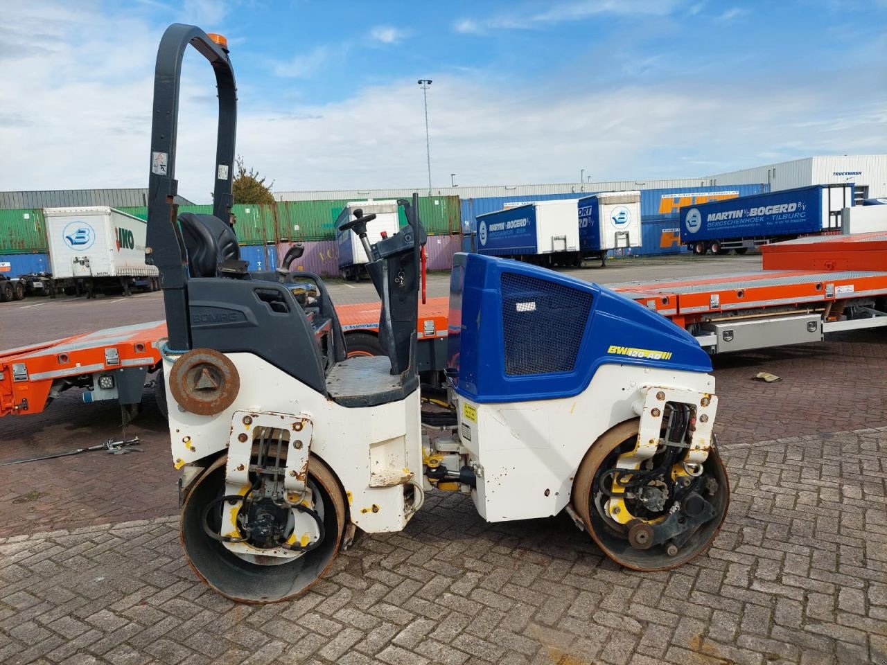 Packer & Walze van het type Bomag BW 120 AD-5, Gebrauchtmaschine in Bergschenhoek (Foto 5)