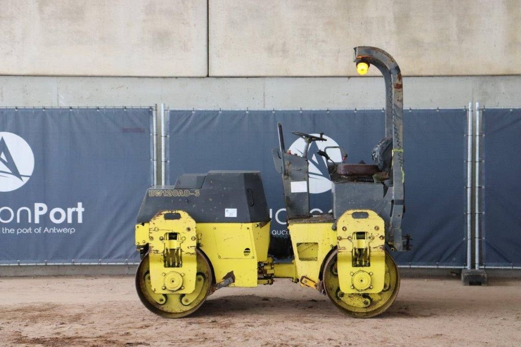 Packer & Walze van het type Bomag BW120AD-3, Gebrauchtmaschine in Antwerpen (Foto 2)