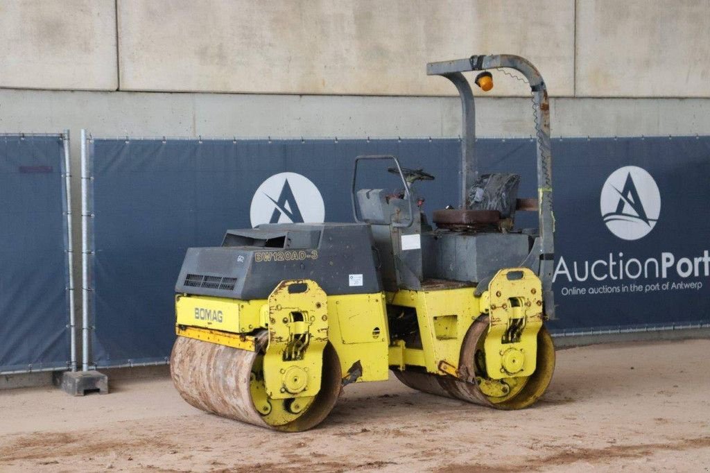 Packer & Walze van het type Bomag BW120AD-3, Gebrauchtmaschine in Antwerpen (Foto 11)