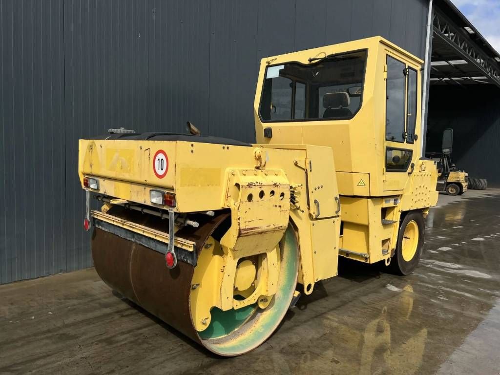 Packer & Walze van het type Bomag BW164AC-2, Gebrauchtmaschine in Venlo (Foto 4)