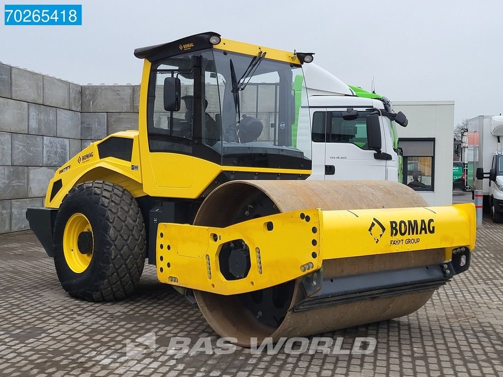 Packer & Walze van het type Bomag BW211 D-5, Gebrauchtmaschine in Veghel (Foto 9)