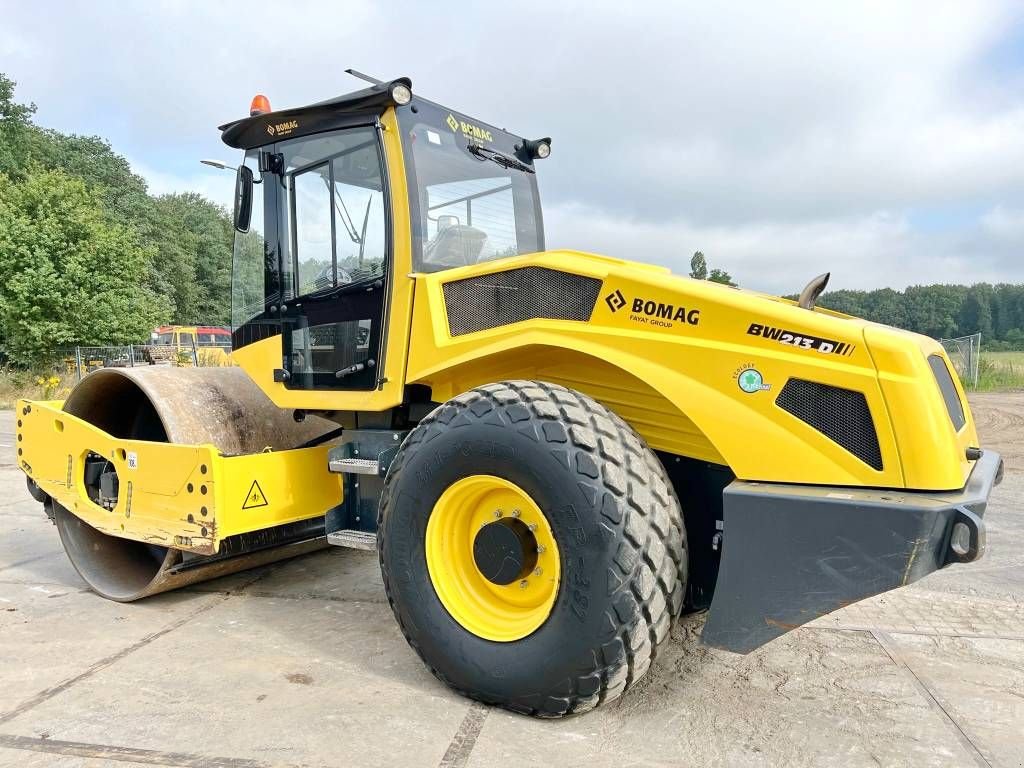 Packer & Walze van het type Bomag BW213D-5 Excellent Condition / Low Hours / CE, Gebrauchtmaschine in Veldhoven (Foto 3)