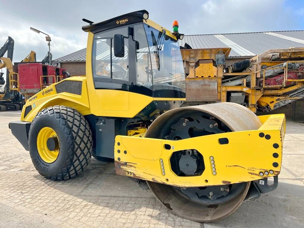 Packer & Walze typu Bomag BW213D-5 Excellent Condition / Low Hours / CE, Gebrauchtmaschine w Veldhoven (Zdjęcie 7)