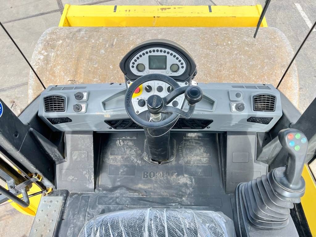 Packer & Walze za tip Bomag BW213D-5 Excellent Condition / Low Hours / CE, Gebrauchtmaschine u Veldhoven (Slika 9)