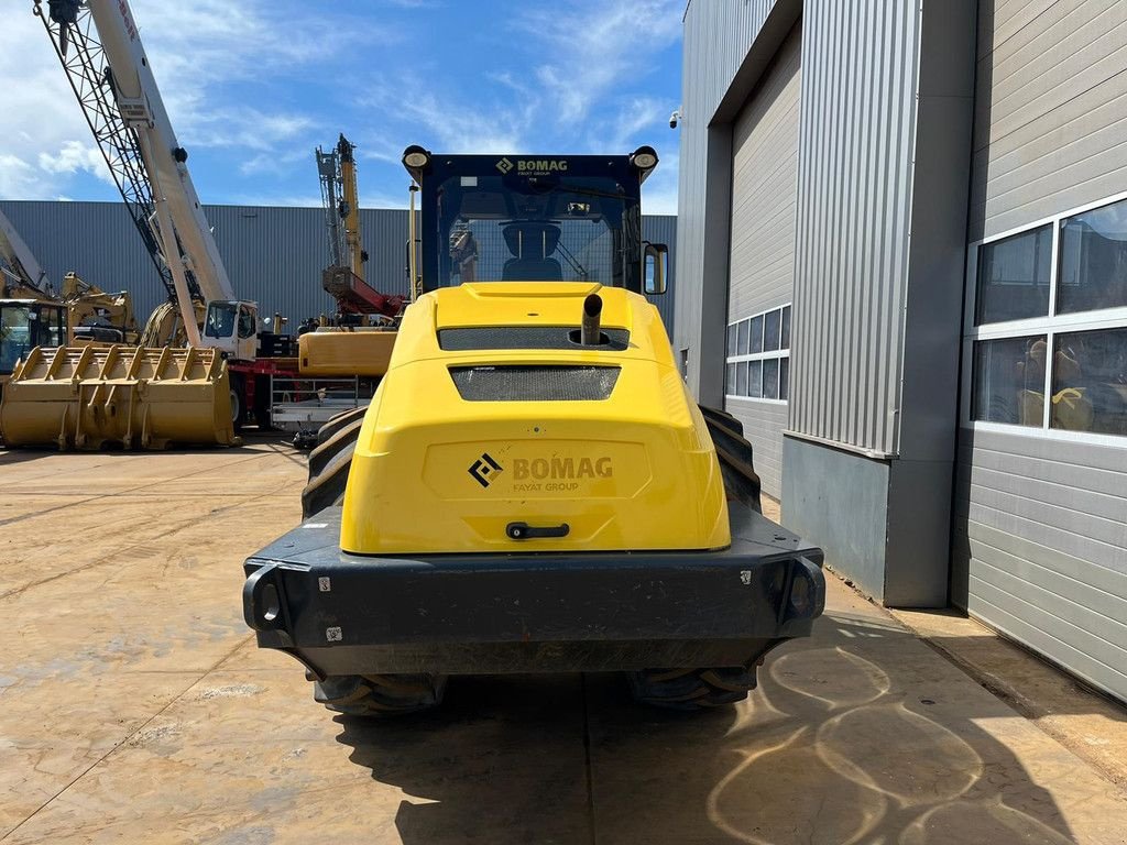 Packer & Walze del tipo Bomag BW219DH-5 / CE certified / 2021 / low hours, Gebrauchtmaschine en Velddriel (Imagen 8)