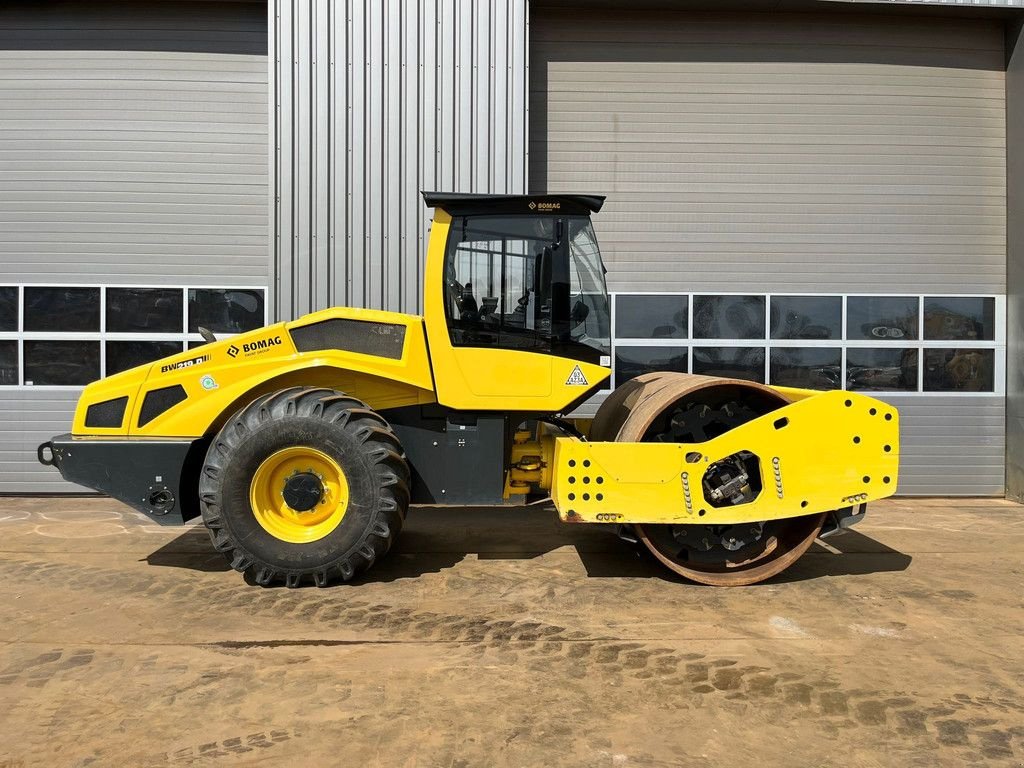 Packer & Walze del tipo Bomag BW219DH-5 / CE certified / 2021 / low hours, Gebrauchtmaschine en Velddriel (Imagen 4)