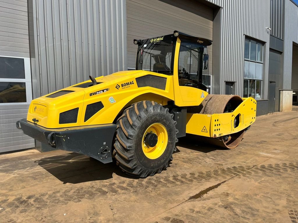 Packer & Walze del tipo Bomag BW219DH-5 / CE certified / 2021 / low hours, Gebrauchtmaschine en Velddriel (Imagen 7)