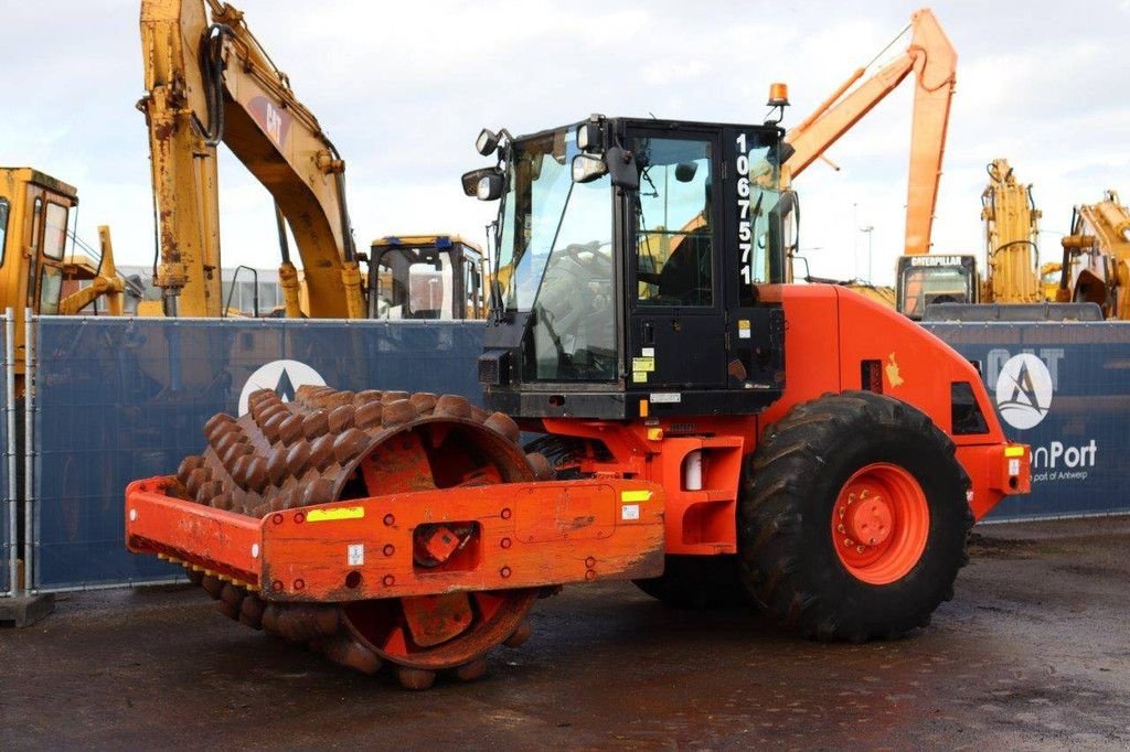 Packer & Walze del tipo Caterpillar CP-533E, Gebrauchtmaschine In Antwerpen (Immagine 9)