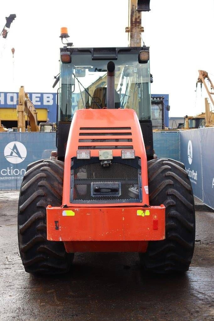 Packer & Walze del tipo Caterpillar CP-533E, Gebrauchtmaschine In Antwerpen (Immagine 4)