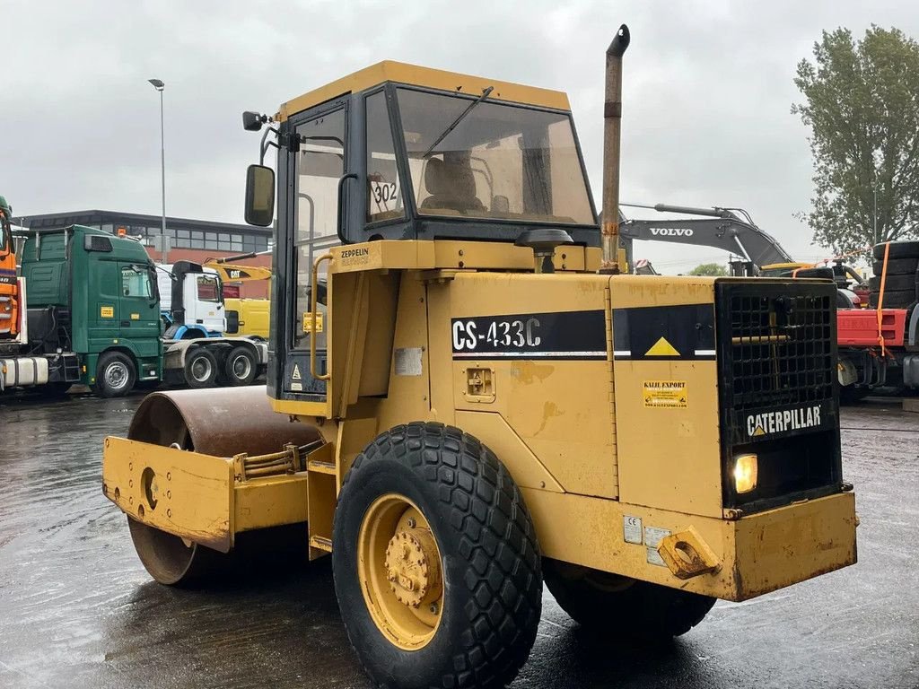 Packer & Walze Türe ait Caterpillar CS-433C Compactor Roller 4.804 hours only German Machine CE! Top, Gebrauchtmaschine içinde 'S-Hertogenbosch (resim 5)